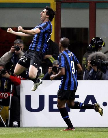 Gol Milito Barca Gol Milito Barca