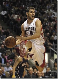 Jose_Calderon_realiza_pase_partido_Nets_Nueva_Jersey
