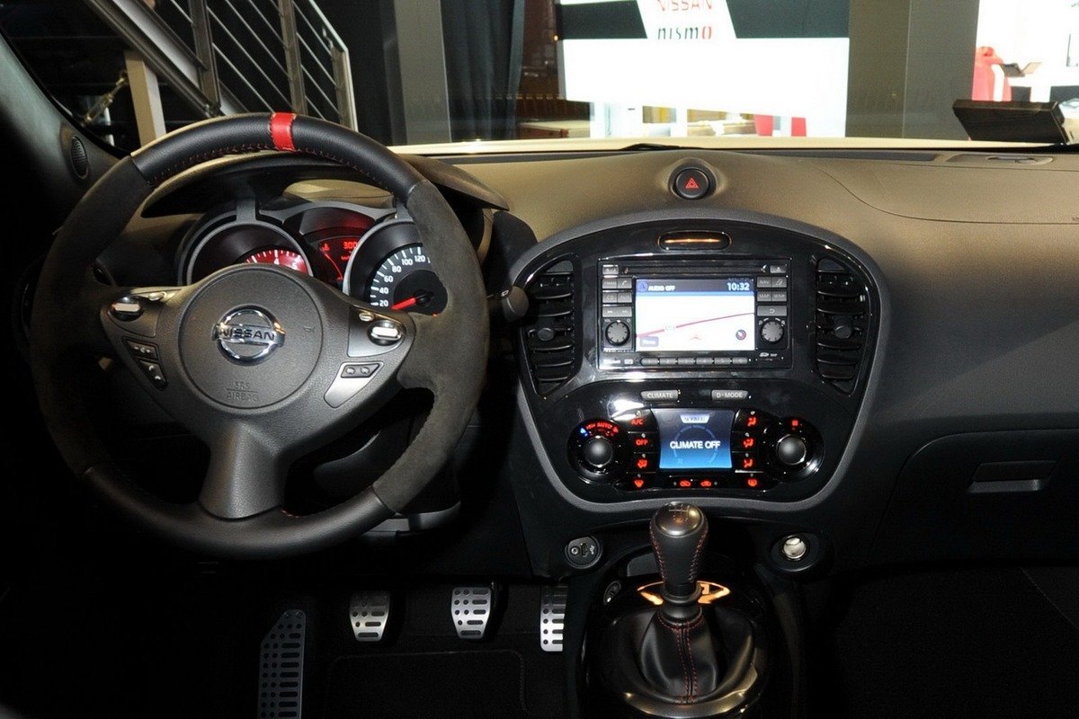 interior-Nissan-Juke-NISMO